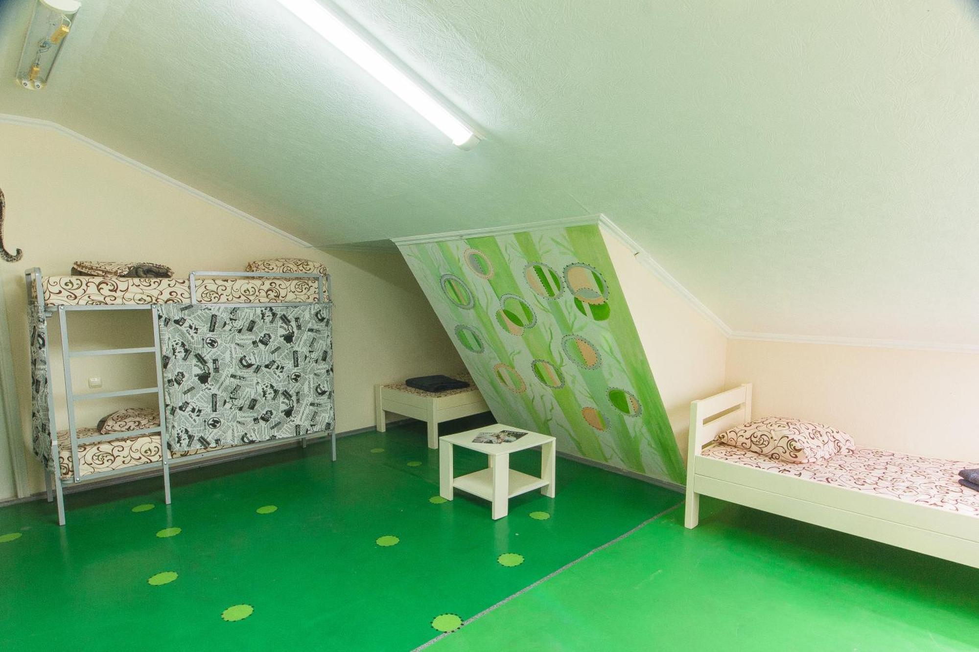 Lucky Hostel На Крещатике Kyiv Exterior foto