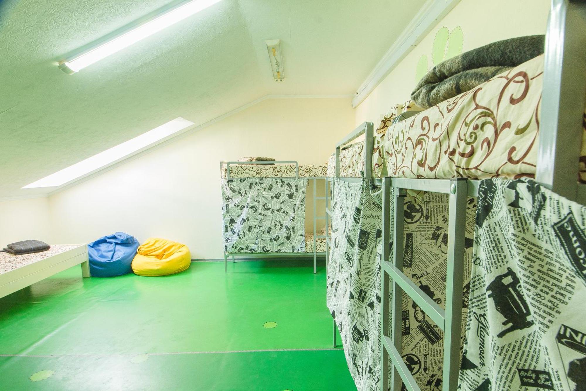 Lucky Hostel На Крещатике Kyiv Exterior foto