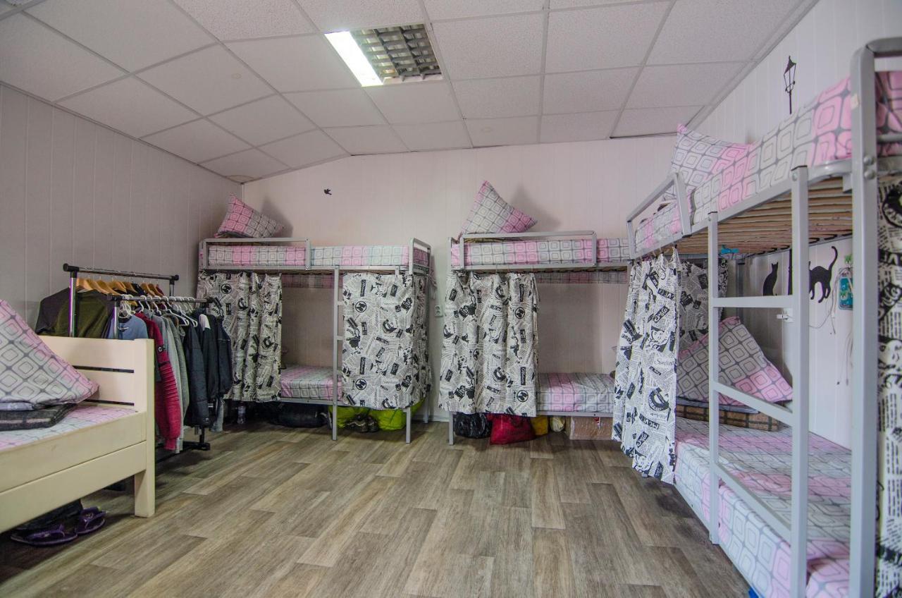 Lucky Hostel На Крещатике Kyiv Exterior foto